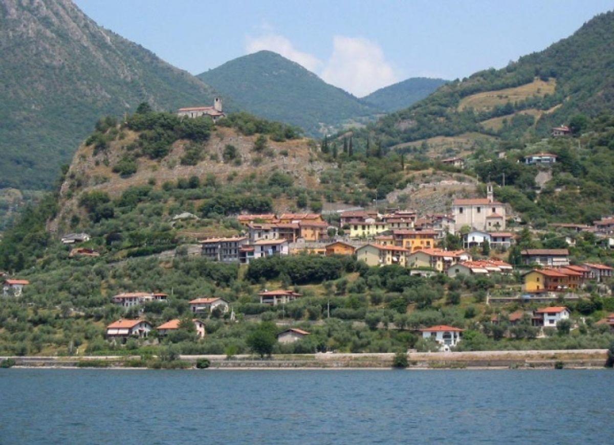 Casa Madali' - Nel Borgo Apartment มาโรเน ภายนอก รูปภาพ