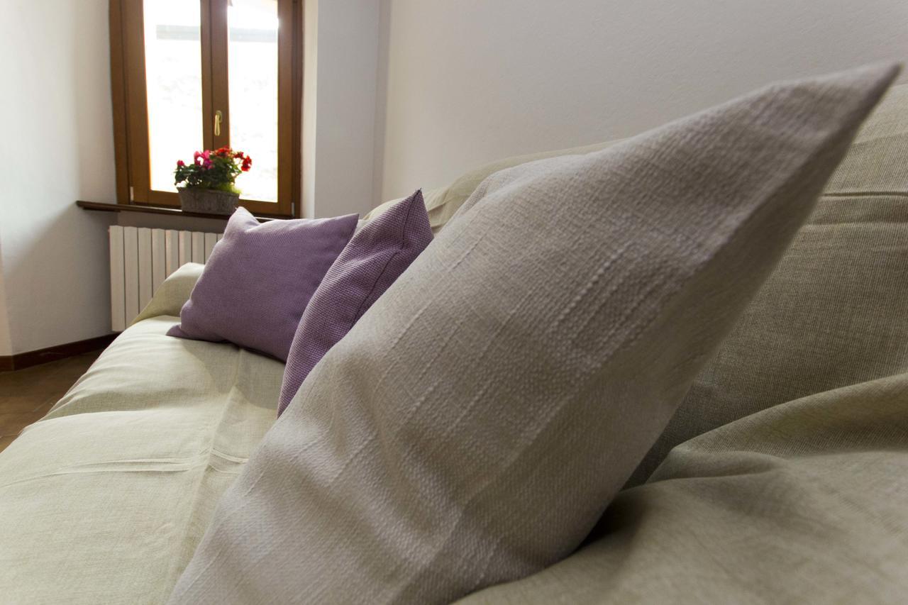 Casa Madali' - Nel Borgo Apartment มาโรเน ภายนอก รูปภาพ